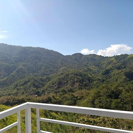 MIRA AgroPark Hotel Tanay Bagian luar foto